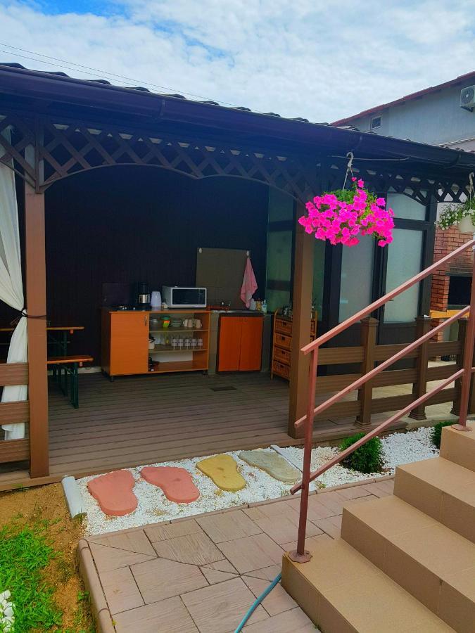 דירות קוסטינסטי Vila Sol Gemenii מראה חיצוני תמונה