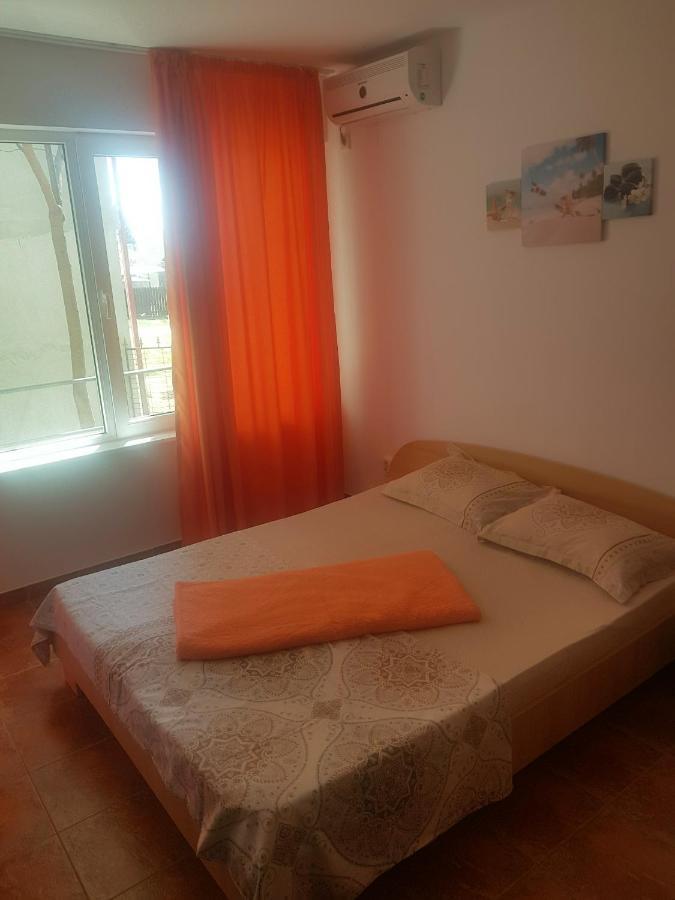 דירות קוסטינסטי Vila Sol Gemenii מראה חיצוני תמונה